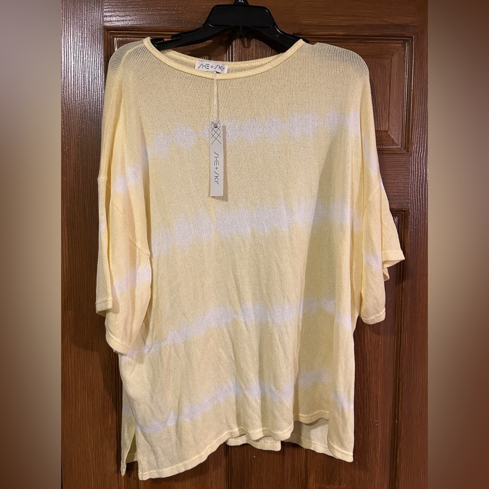 NWT - She & Sky Yellow and White Women's Top size large
